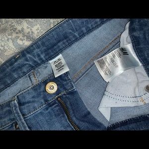 H&M 30/32 skinny blue jeans